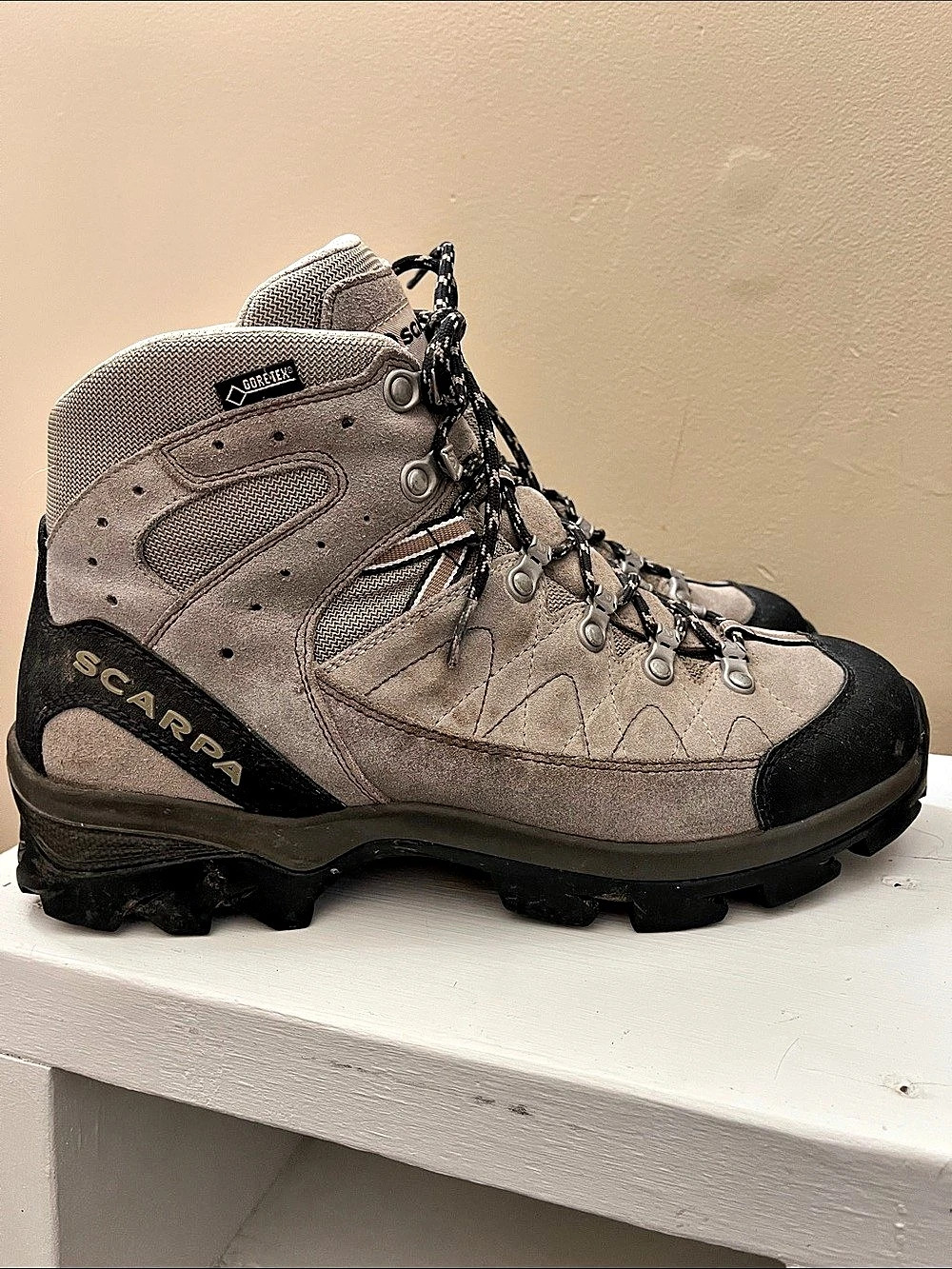 Scarpa Mistral GTX Hiking Boots Gray & Black US 9